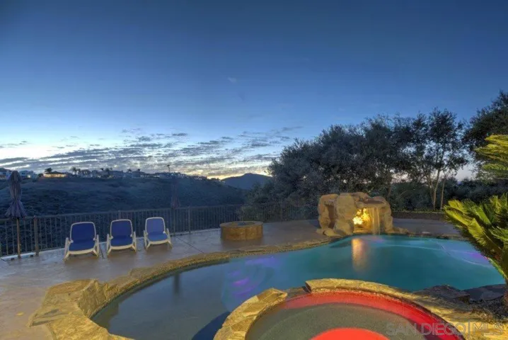 12833 Lunada Place, San Diego, California 92128