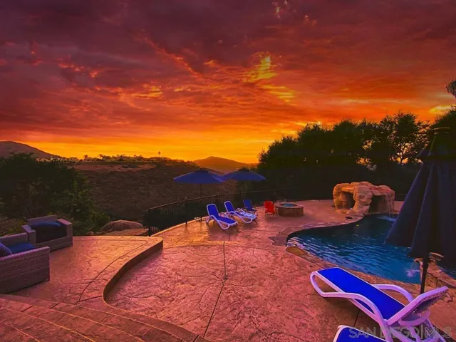 12833 Lunada Place, San Diego, California 92128