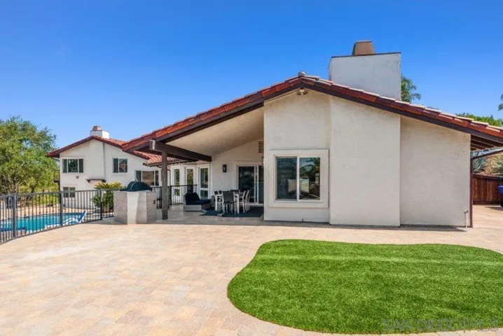 12833 Lunada Place, San Diego, California 92128