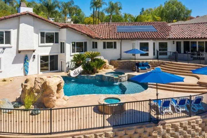 12833 Lunada Place, San Diego, California 92128