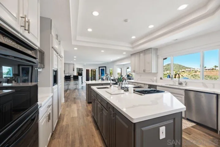12833 Lunada Place, San Diego, California 92128