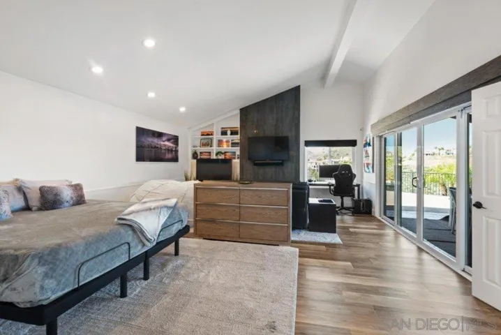 12833 Lunada Place, San Diego, California 92128