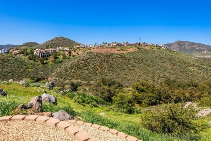 12833 Lunada Place, San Diego, California 92128