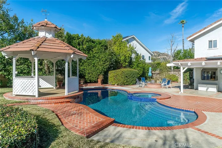 22530 Itasca Street, Chatsworth, California 91311