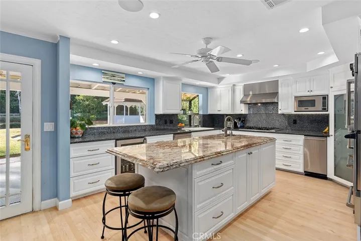 22530 Itasca Street, Chatsworth, California 91311