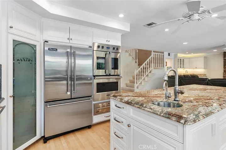 22530 Itasca Street, Chatsworth, California 91311