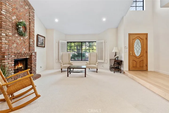 22530 Itasca Street, Chatsworth, California 91311