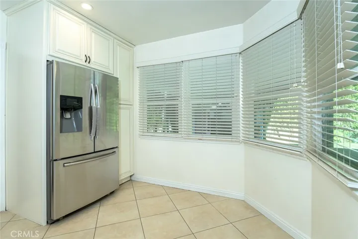 600 Amherst Drive, Burbank, California 91504