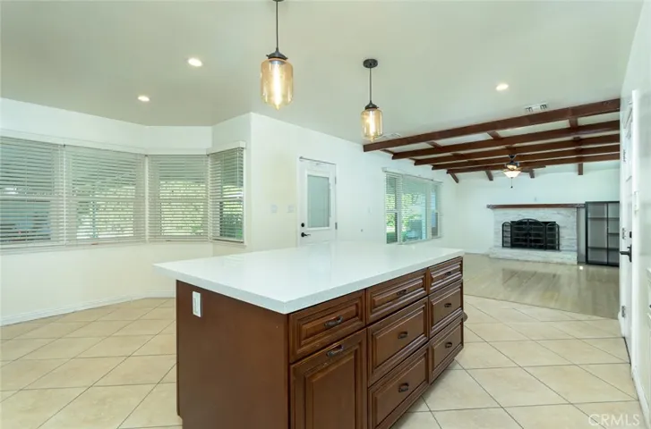 600 Amherst Drive, Burbank, California 91504