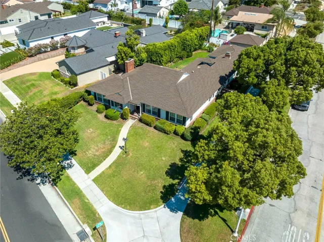 600 Amherst Drive, Burbank, California 91504