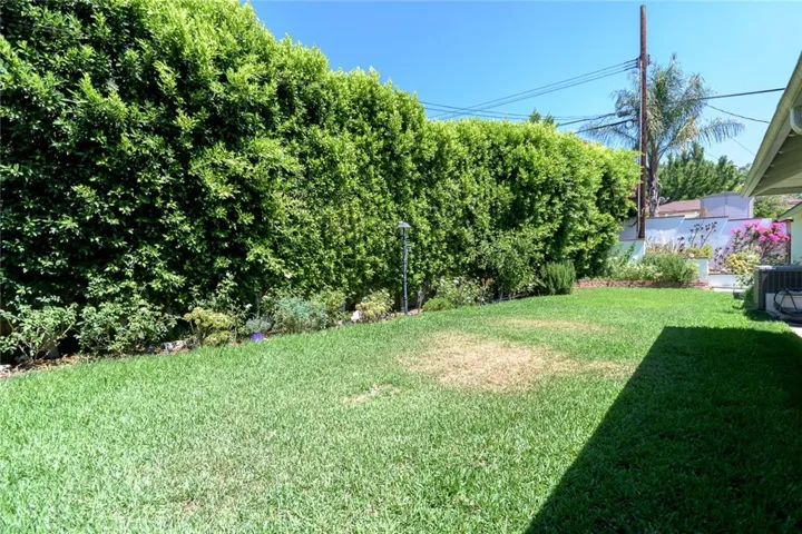 600 Amherst Drive, Burbank, California 91504