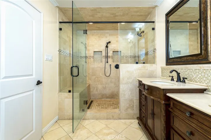 600 Amherst Drive, Burbank, California 91504