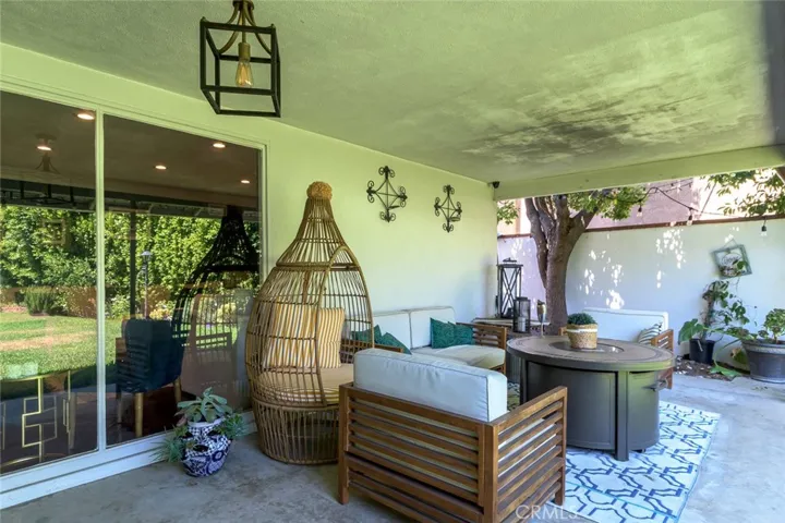 600 Amherst Drive, Burbank, California 91504