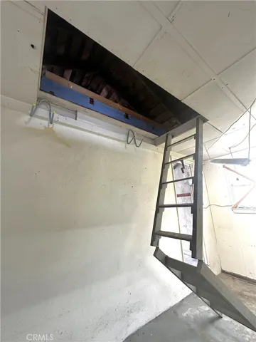 Bonus workspace behind the garage, but attached.