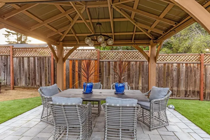 22417 Ainsworth Drive, Los Altos, California 94024