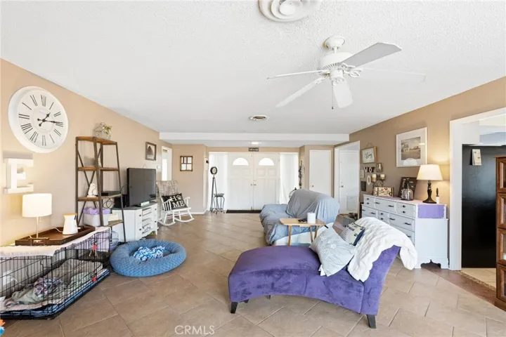 460 S Walnut Street, Hemet, California 92543