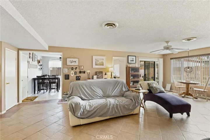460 S Walnut Street, Hemet, California 92543