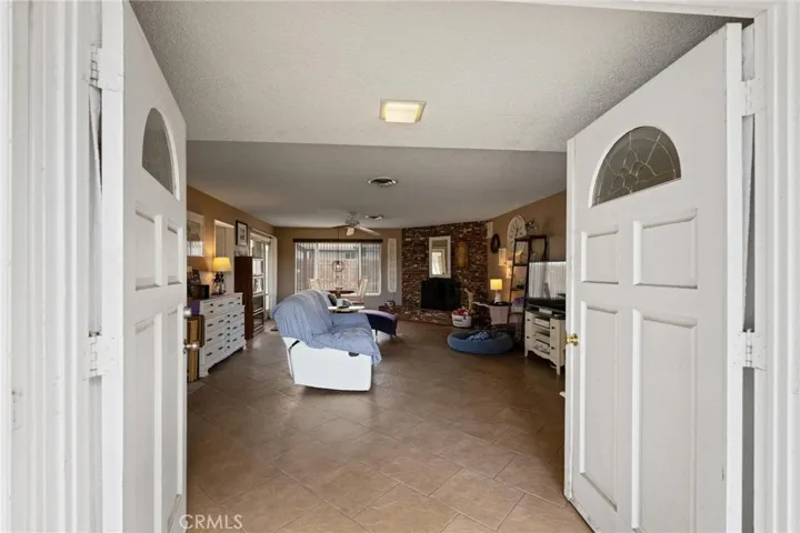 460 S Walnut Street, Hemet, California 92543