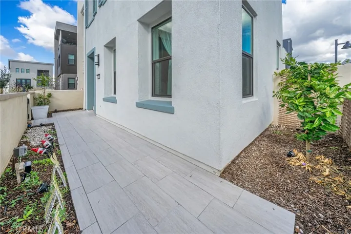 142 Yugen, Irvine, California 92618