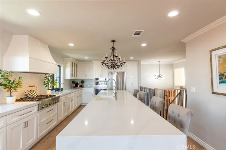 15 Ocean Crest Court, Rancho Palos Verdes, California 90275