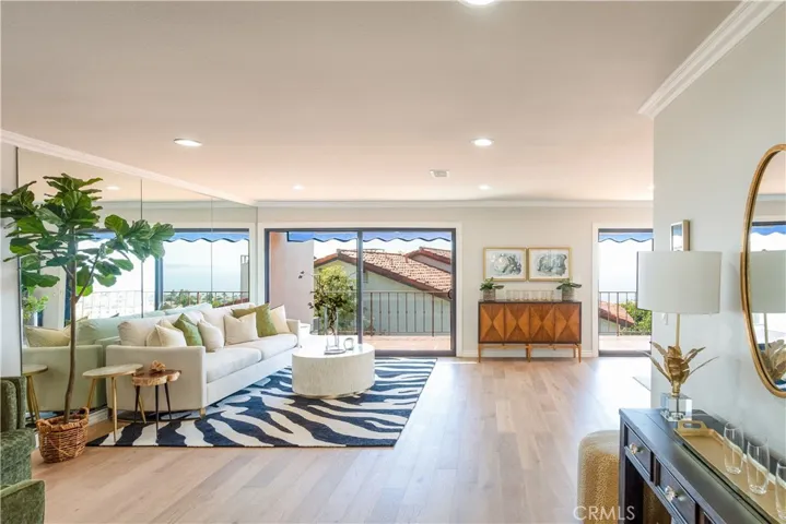 15 Ocean Crest Court, Rancho Palos Verdes, California 90275