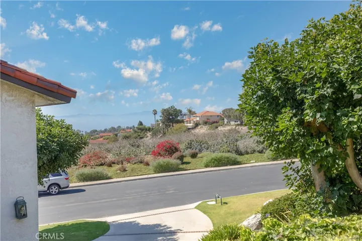 15 Ocean Crest Court, Rancho Palos Verdes, California 90275