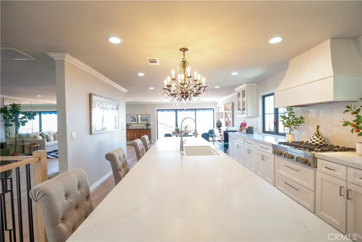 15 Ocean Crest Court, Rancho Palos Verdes, California 90275