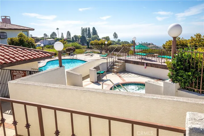 15 Ocean Crest Court, Rancho Palos Verdes, California 90275