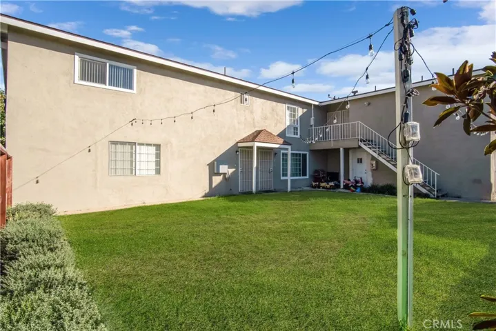 985 Valencia Street, Costa Mesa, California 92626