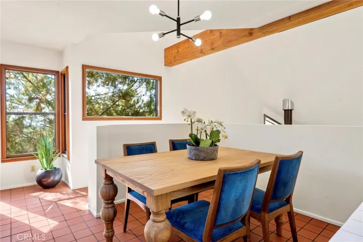 646 Alta Vista Drive Drive, Sierra Madre, California 91024
