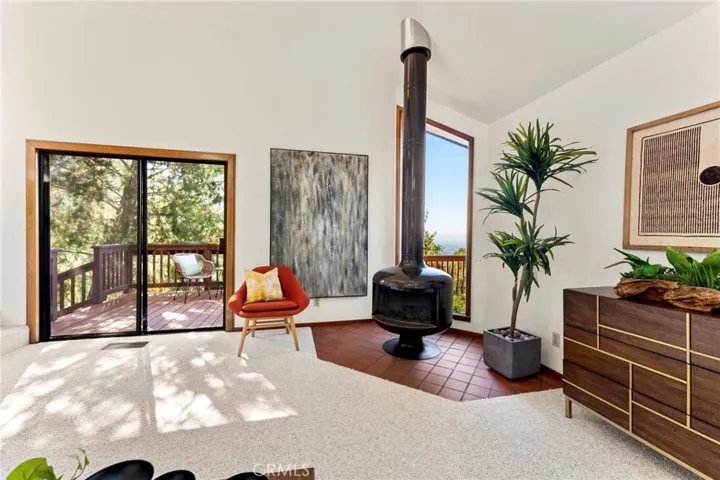 646 Alta Vista Drive Drive, Sierra Madre, California 91024