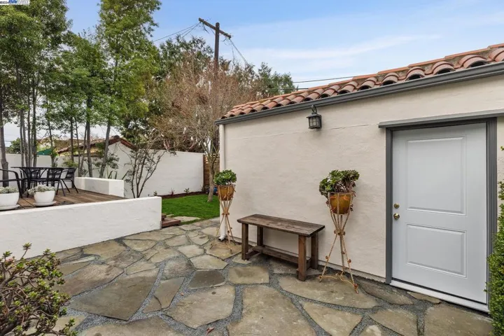 1615 Pearl St, Alameda, California 94501