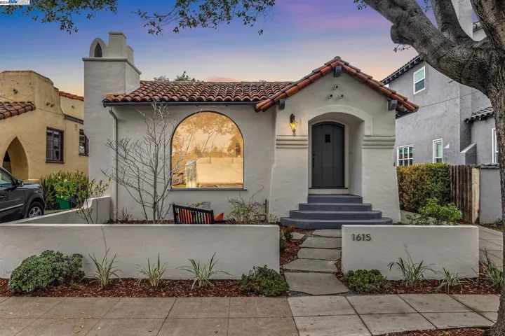 1615 Pearl St, Alameda, California 94501