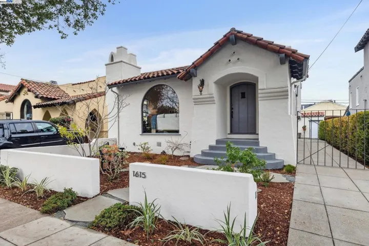 1615 Pearl St, Alameda, California 94501