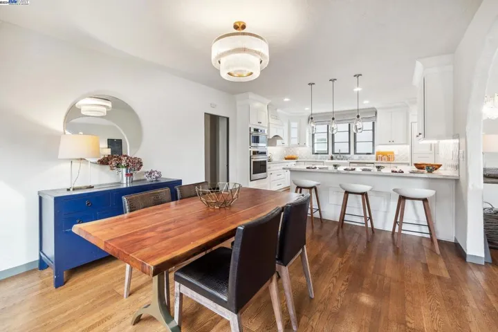 1615 Pearl St, Alameda, California 94501