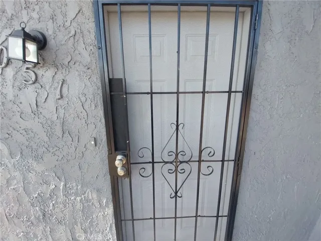 7051 3rd Avenue, Los Angeles, California 90043