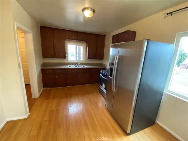 7051 3rd Avenue, Los Angeles, California 90043
