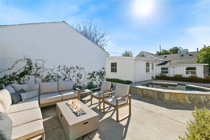 422 Magnolia Street, Costa Mesa, California 92627