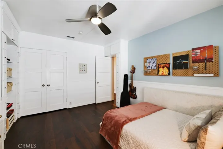 422 Magnolia Street, Costa Mesa, California 92627