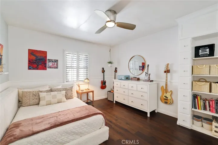 422 Magnolia Street, Costa Mesa, California 92627