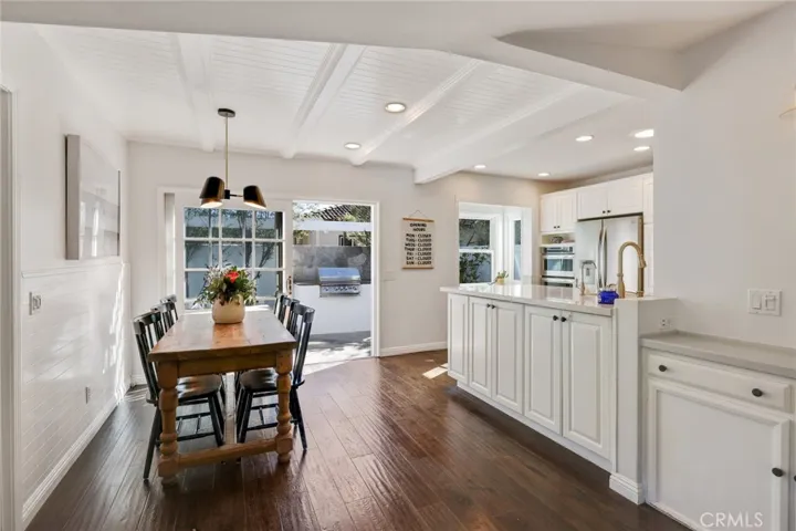 422 Magnolia Street, Costa Mesa, California 92627