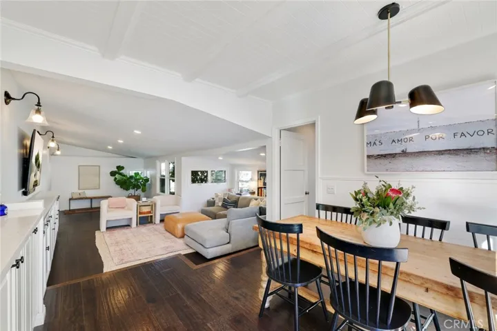 422 Magnolia Street, Costa Mesa, California 92627