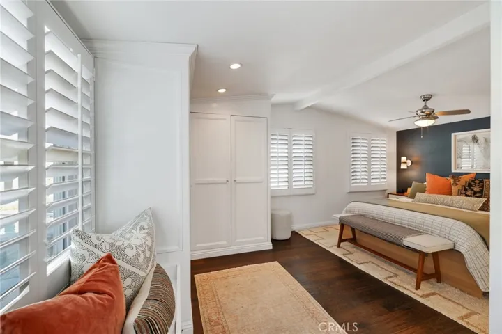 422 Magnolia Street, Costa Mesa, California 92627