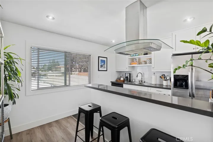 180 Rochester Street, Costa Mesa, California 92627