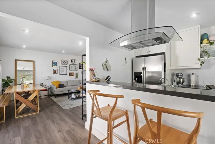 180 Rochester Street, Costa Mesa, California 92627