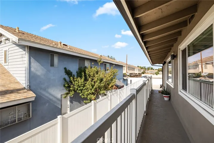 180 Rochester Street, Costa Mesa, California 92627
