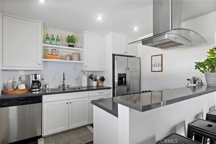 180 Rochester Street, Costa Mesa, California 92627
