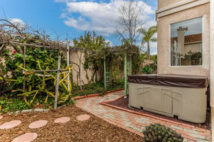 9448 Capricorn Way, San Diego, California 92126