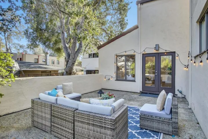 674 Hamilton Avenue Unit A, Palo Alto, California 94301