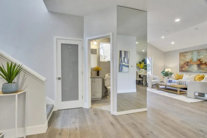 674 Hamilton Avenue Unit A, Palo Alto, California 94301